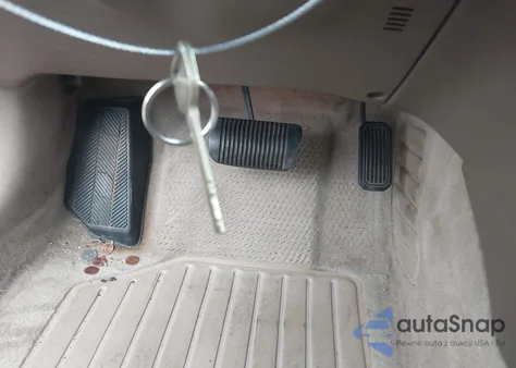 2000 Toyota Camry Le V6 z USA, uszkodzony, nr VIN 4T1BF28K0YU941229